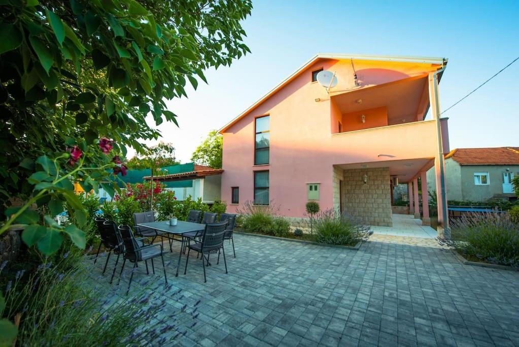 Villa Milla-Grubine Eksteriør bilde