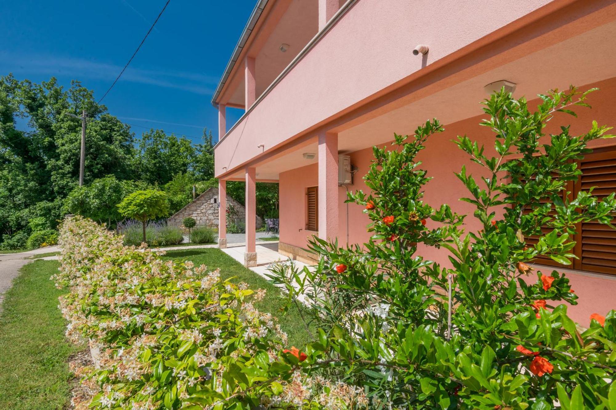 Villa Milla-Grubine Eksteriør bilde